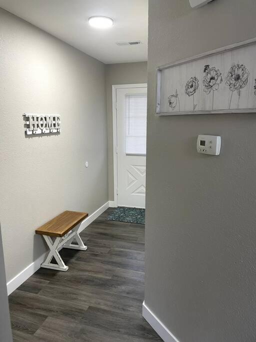 New Remodeled Luxury Condo By The Lake, No Stairs! Branson Bagian luar foto